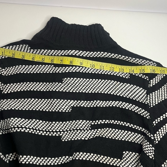 CHICOS Black and White Striped Women's open front mock neck cardigan size 3 - Picture 11 of 12
